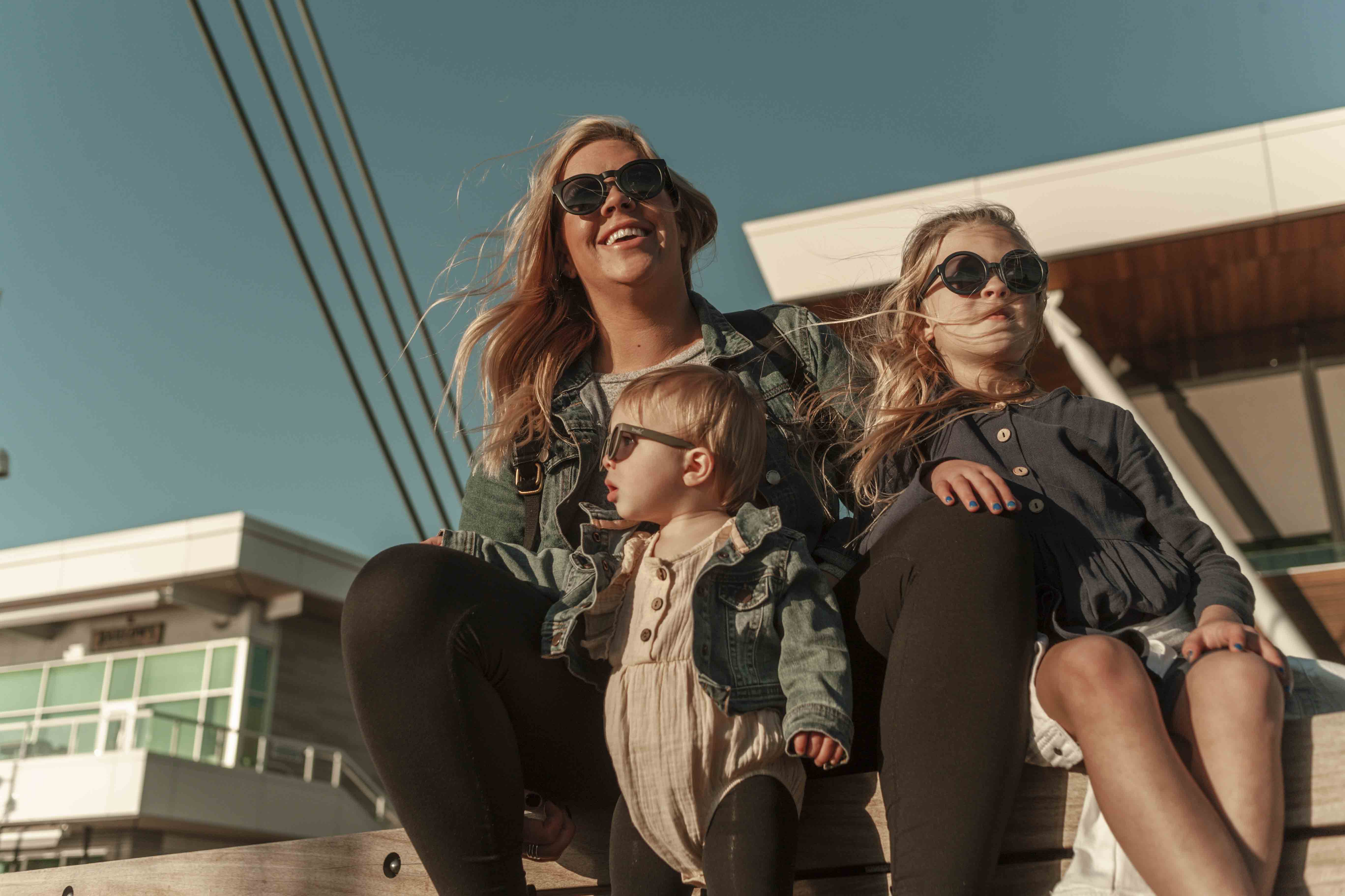 REAL SHADES Sluneční brýle Vibe 4+, Matte Warm Grey