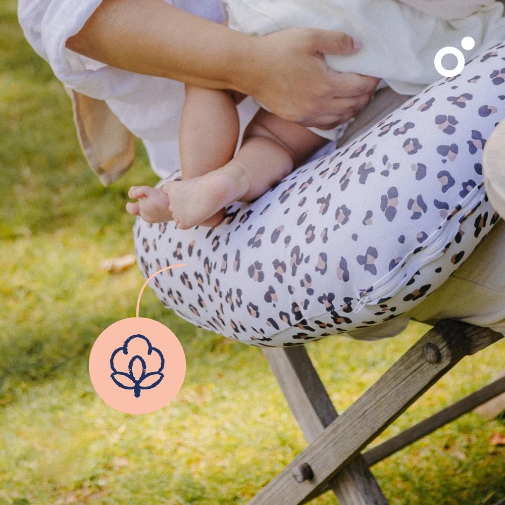 DOOMOO Doomoo Softy multifunkční polštář, LEOPARD CREAM